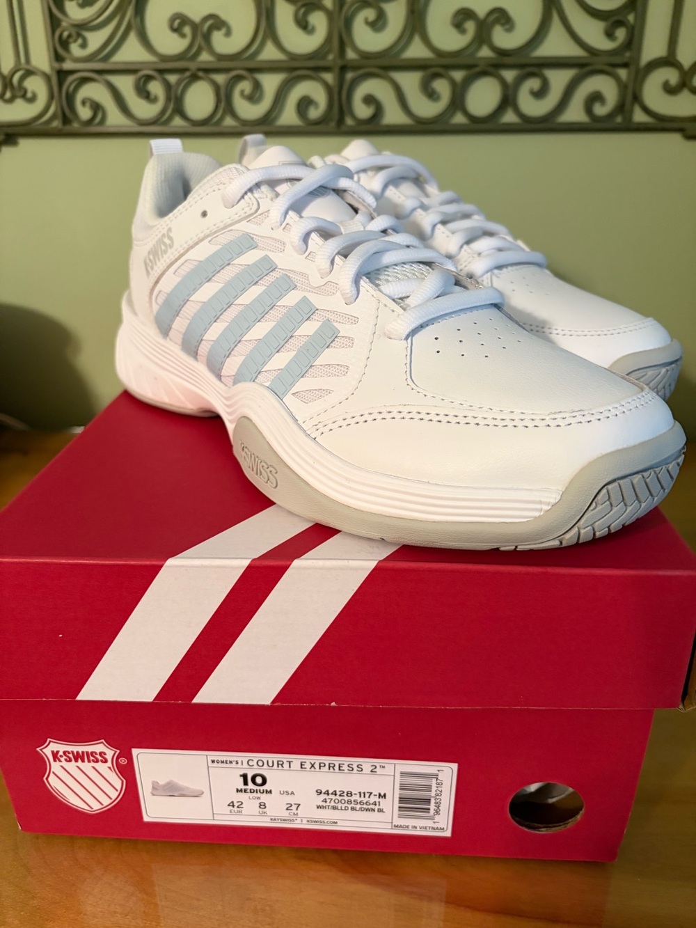 K.Swiss NWT (in box) Tennis Shoes, White with Light Blue Accent - Size 10